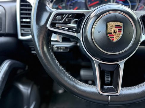 Used 2016 Porsche Cayenne Turbo AWD/4WD image 26