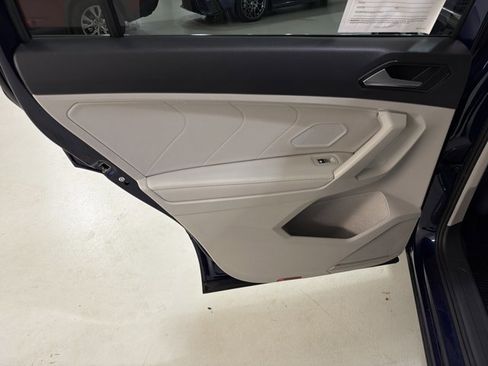 Certified 2024 Volkswagen Tiguan SE AWD/4WD image 24