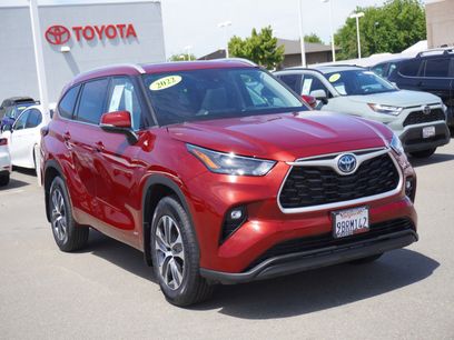 Used 2022 Toyota Highlander XLE
