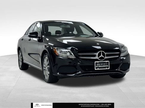 Used 2015 Mercedes-Benz C 300 4MATIC Sedan image 1