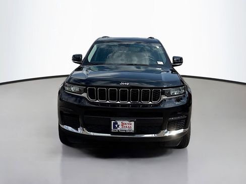 Used 2023 Jeep Grand Cherokee L Limited image 2