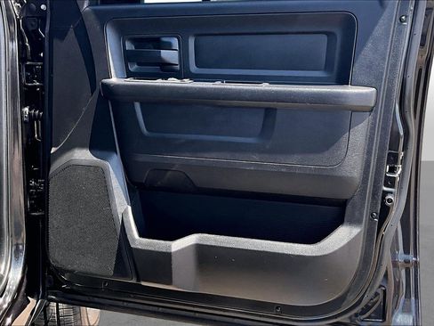 Used 2015 RAM 1500 Express AWD/4WD image 18