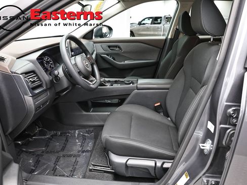 Used 2023 Nissan Rogue S AWD/4WD image 14