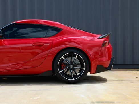 Used 2020 Toyota Supra Premium w/ Driver Assist Package image 32