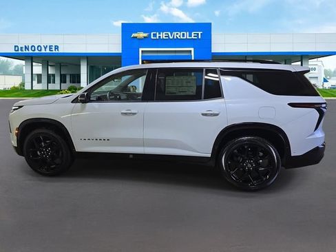 New 2026 Chevrolet Traverse RS w/ LPO, Floor Liner Package AWD/4WD image 9