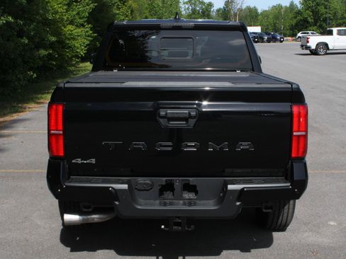New 2026 Toyota Tacoma SR5 AWD/4WD image 6