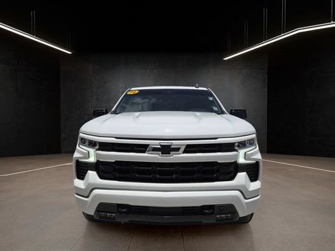 Used 2024 Chevrolet Silverado 1500 RST AWD/4WD image 2