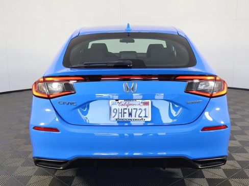 Used 2023 Honda Civic Sport image 5