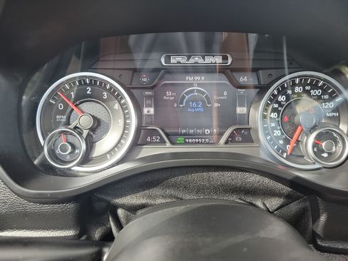 Used 2019 RAM 1500 Laramie AWD/4WD image 22