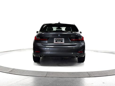 Used 2019 BMW 330i xDrive Sedan w/ Convenience Package image 9