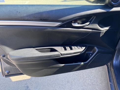 Used 2019 Honda Civic Sport image 12