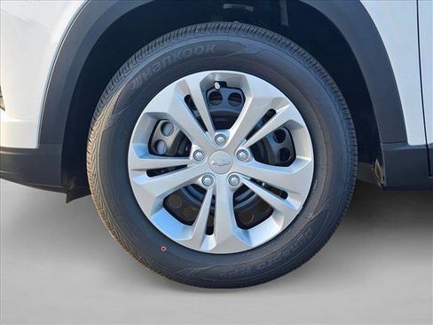 New 2026 Chevrolet Trax LS image 10