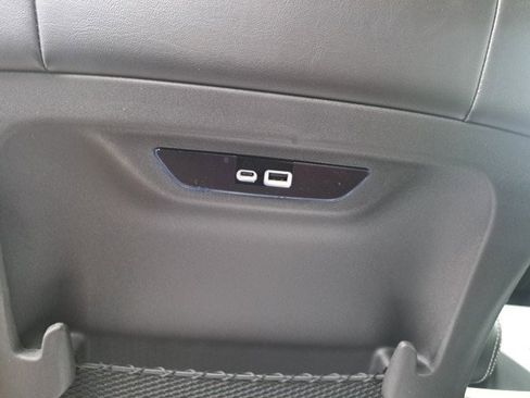 New 2026 Chrysler Pacifica Select image 15