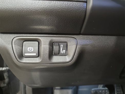 Used 2020 GMC Acadia AT4 w/ Driver Alert Package II image 27