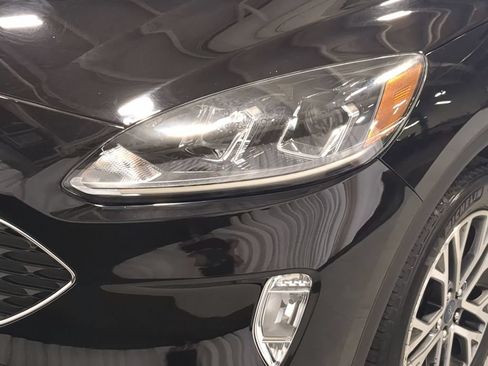 Used 2021 Ford Escape SEL w/ Technology Package AWD/4WD image 14