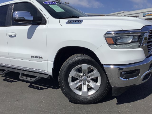 Used 2023 RAM 1500 Laramie AWD/4WD image 3