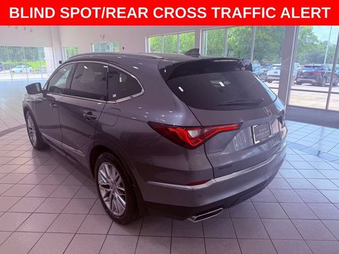 Used 2023 Acura MDX SH-AWD w/ Advance Package image 5