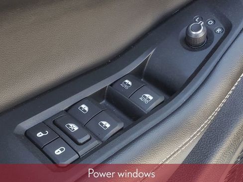 Used 2024 Jeep Grand Cherokee L Altitude image 16