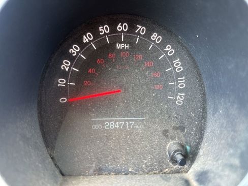 Used 2010 Toyota Tundra Limited image 6