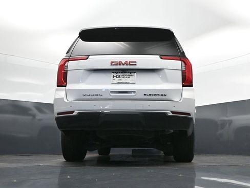 Used 2025 GMC Yukon Elevation w/ LPO, Elevation Black Package AWD/4WD image 43