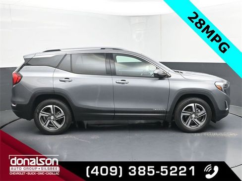 Used 2020 GMC Terrain SLT image 2