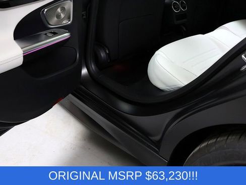 Certified 2026 Mercedes-Benz C 300 4MATIC Sedan image 28