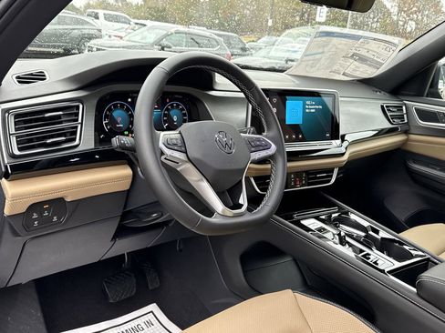 New 2026 Volkswagen Atlas Cross Sport SE image 10