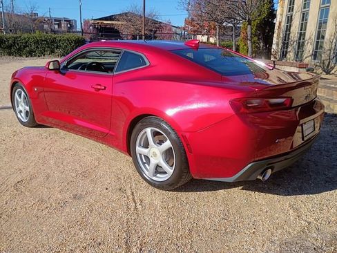 Used 2018 Chevrolet Camaro LT w/ RS Package image 10