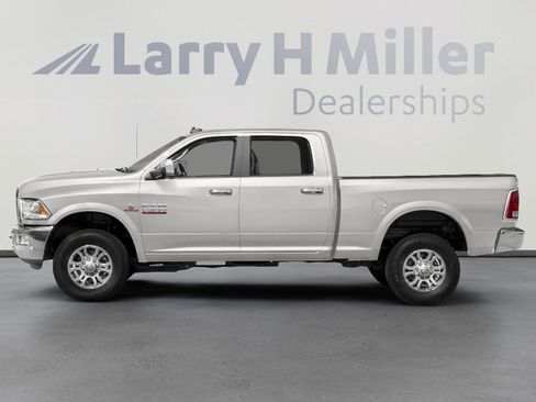 Used 2017 RAM 2500 Laramie image 6