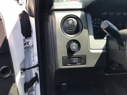 Used 2013 Ford F150 XL w/ Mid Equipment Group RWD image 11