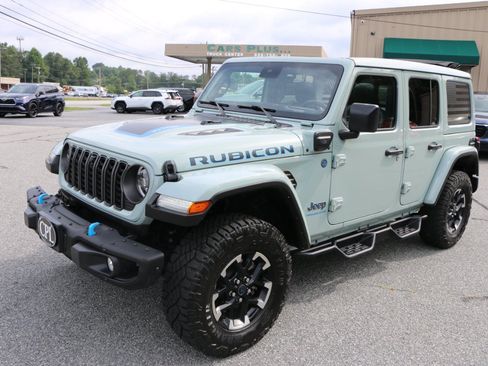 Used 2024 Jeep Wrangler Unlimited Rubicon 4xe AWD/4WD image 1