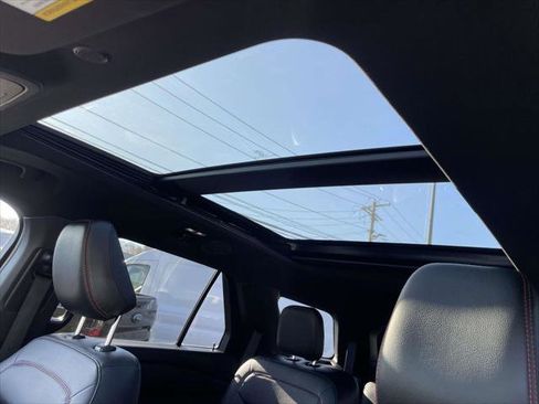 Used 2022 Ford Explorer ST-Line w/ Class IV Trailer Tow Package image 19