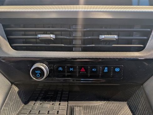 Used 2025 Ford Explorer ST image 14