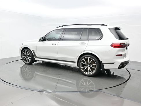 Used 2021 BMW X7 M50i w/ Dynamic Handling Package AWD/4WD image 3