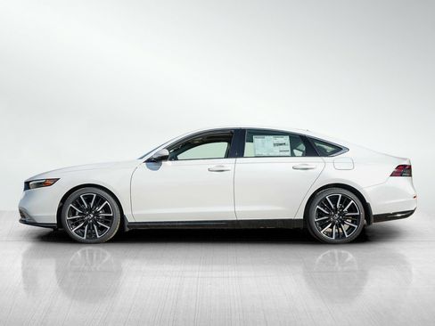 New 2025 Honda Accord Touring image 4