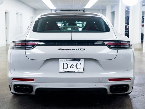 Used 2020 Porsche Panamera GTS image 5