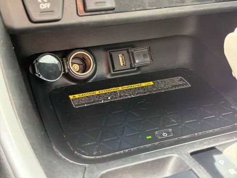 Used 2021 Toyota RAV4 XSE AWD/4WD image 27