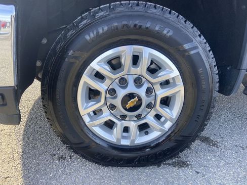 Certified 2025 Chevrolet Silverado 2500 LT w/ Convenience Package AWD/4WD image 32