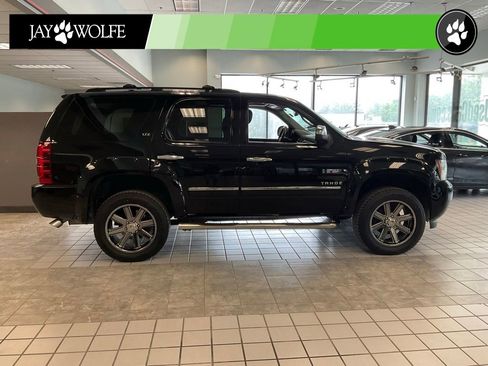 Used 2014 Chevrolet Tahoe LTZ AWD/4WD image 6