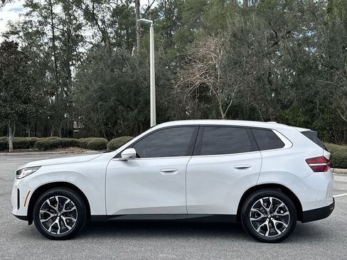 Certified 2025 BMW X3 xDrive30i w/ Premium Package image 10