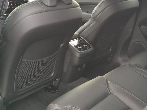 Used 2026 Volvo XC60 B5 Ultra w/ Protection Package Premier image 17