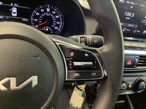 Used 2023 Kia Forte LXS FWD image 23