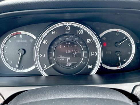 Used 2016 Honda Accord EX image 26