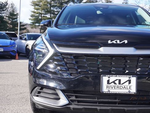 Used 2025 Kia Sportage EX image 14