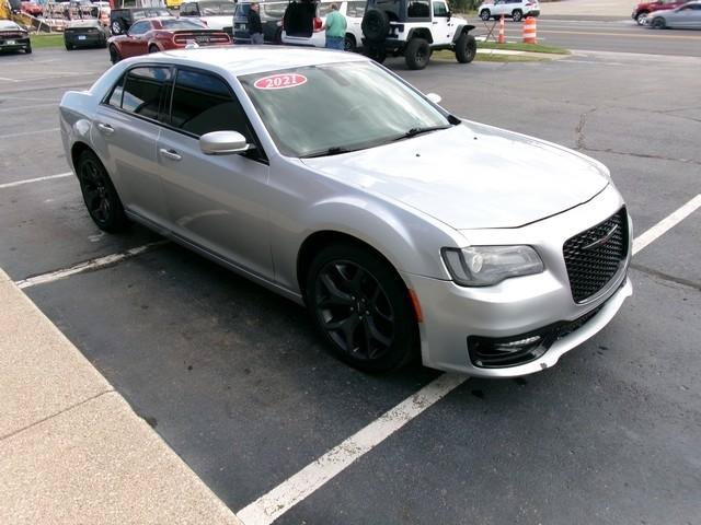 Used 2021 Chrysler 300 S RWD image 5