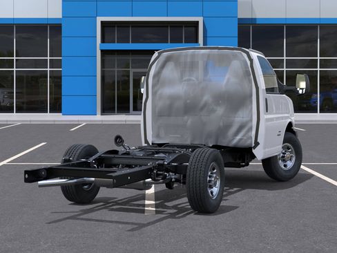 New 2025 Chevrolet Express 3500 w/ Power Convenience Package RWD image 27