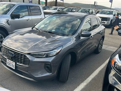 Used 2023 Ford Escape SE w/ PHEV Premium Package