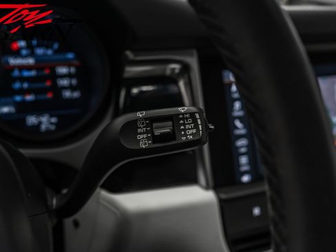 Used 2022 Porsche Macan S image 35