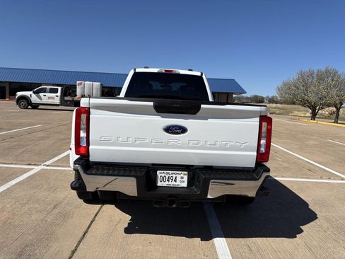 Used 2023 Ford F350 XLT image 7
