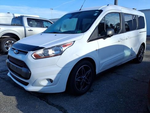 Used 2017 Ford Transit Connect XLT image 2